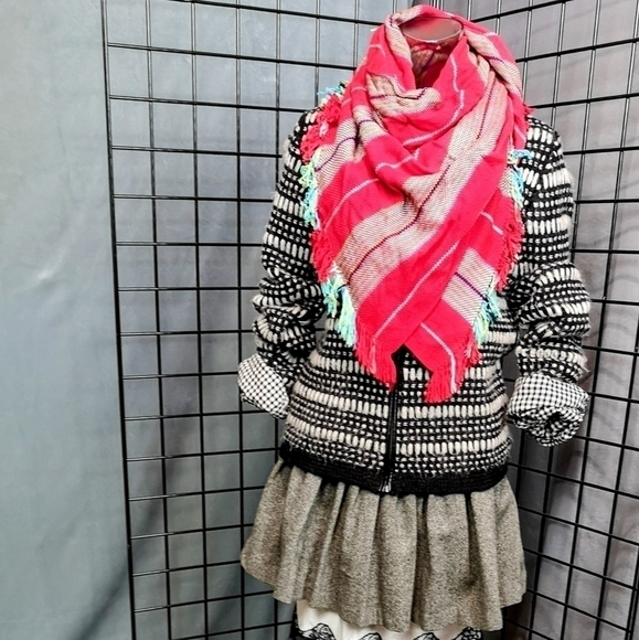 𝅺90S vintage black and white striped Tweed faux leather trim cropped jacket - Picture 10 of 10